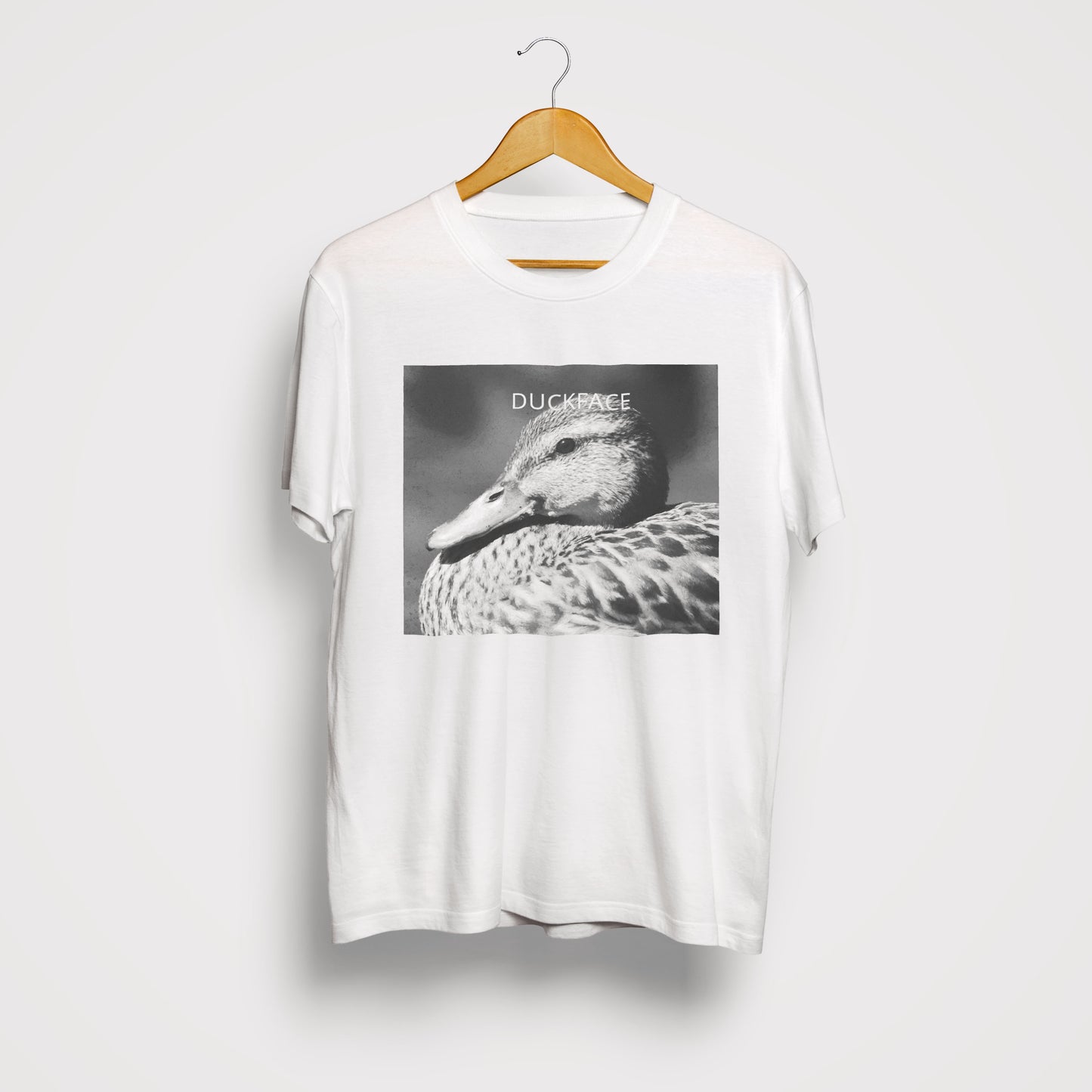 Duckface - Organic unisex shirt with vintage chest print