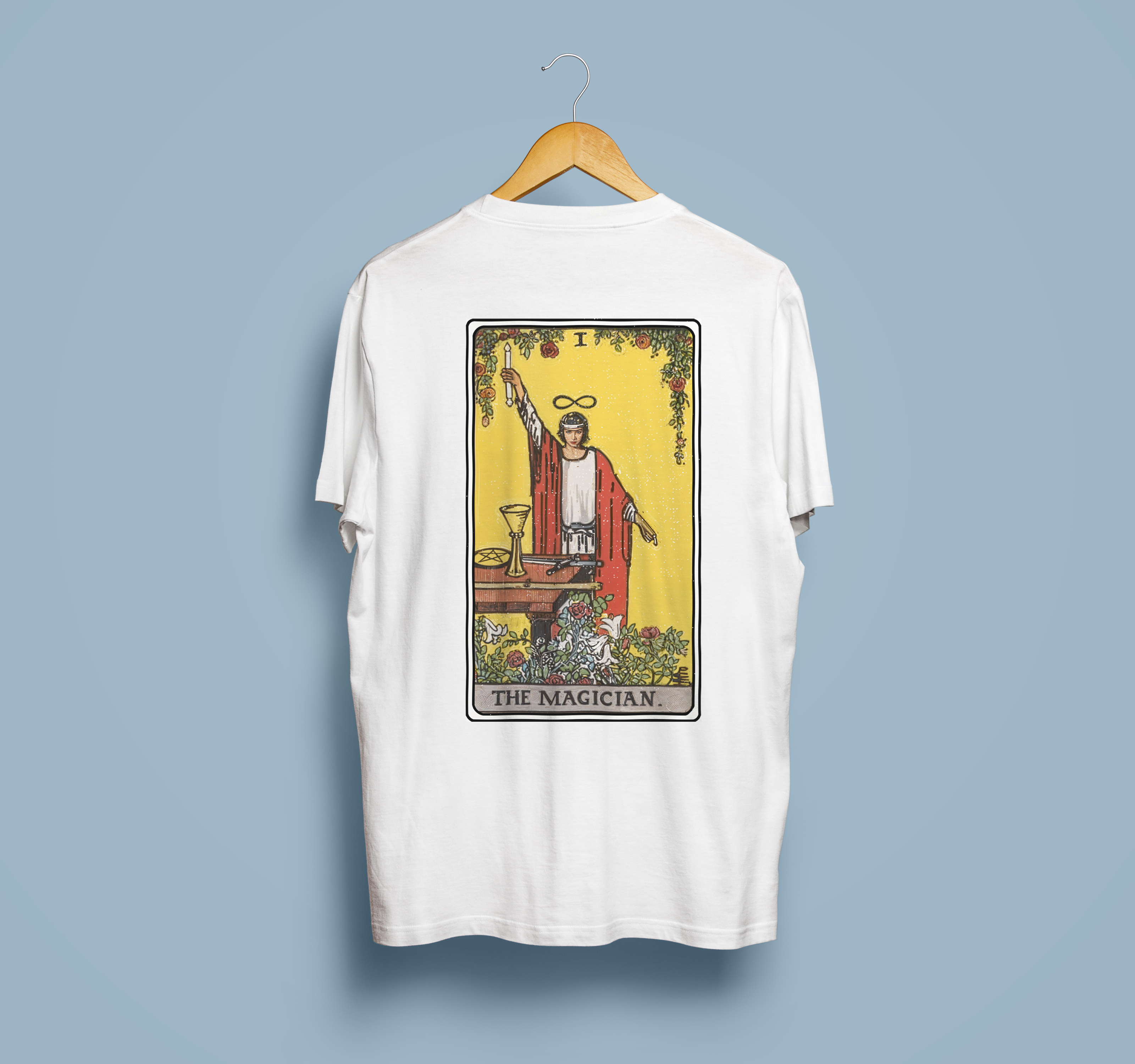 Tarot "The Magician" - Unisex Shirt aus qualitativer Bio-Baumwolle - Rückenprint