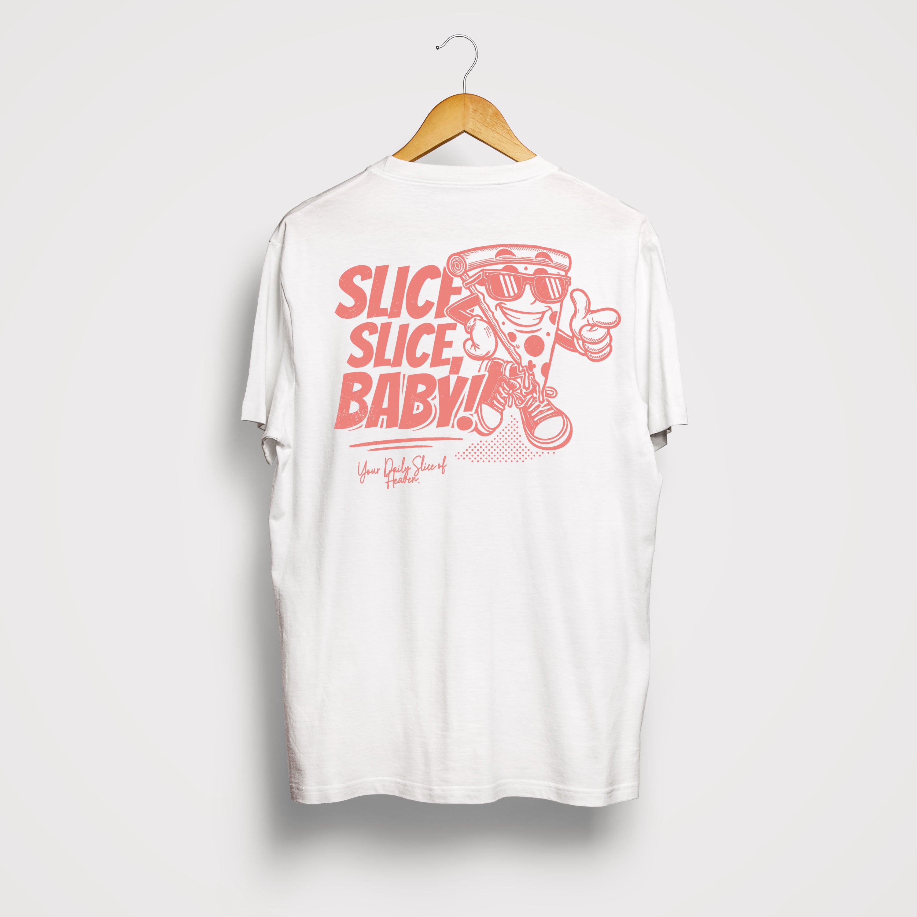 "Slice, Slice, Baby!" - Bite & Banter - Organic Unisex Shirt mit Rückenprint