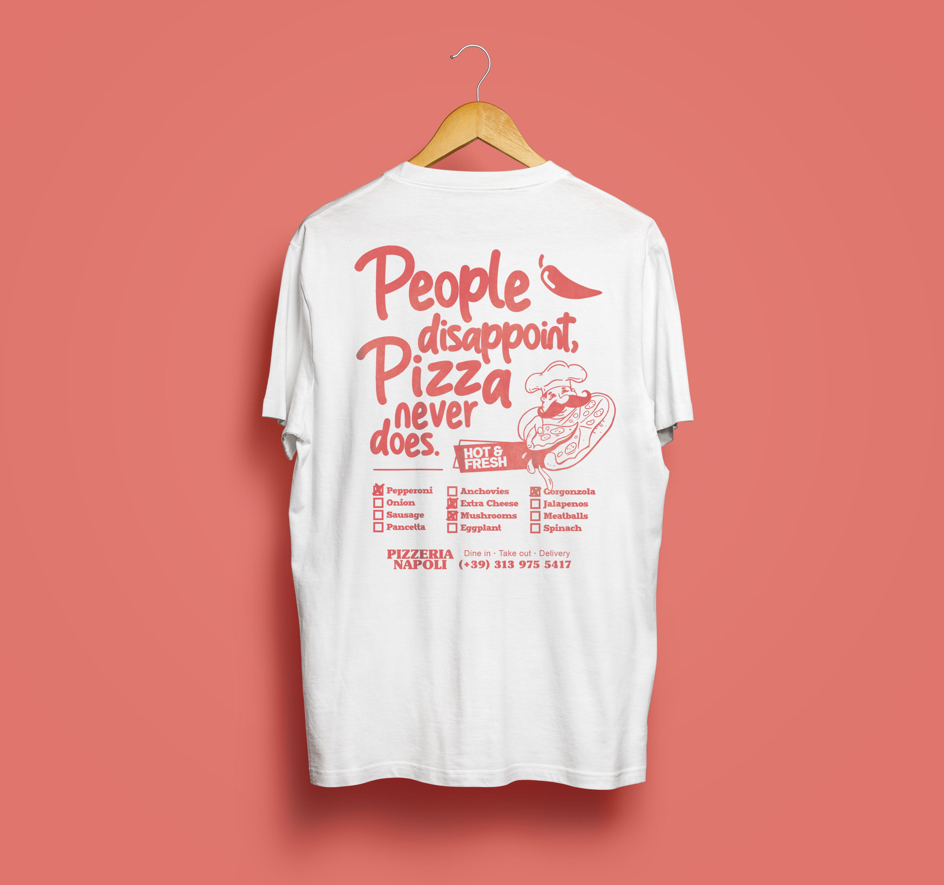 People disappoint, Pizza never does - Unisex Shirt aus qualitativer Bio-Baumwolle - Rücken- & Frontprint